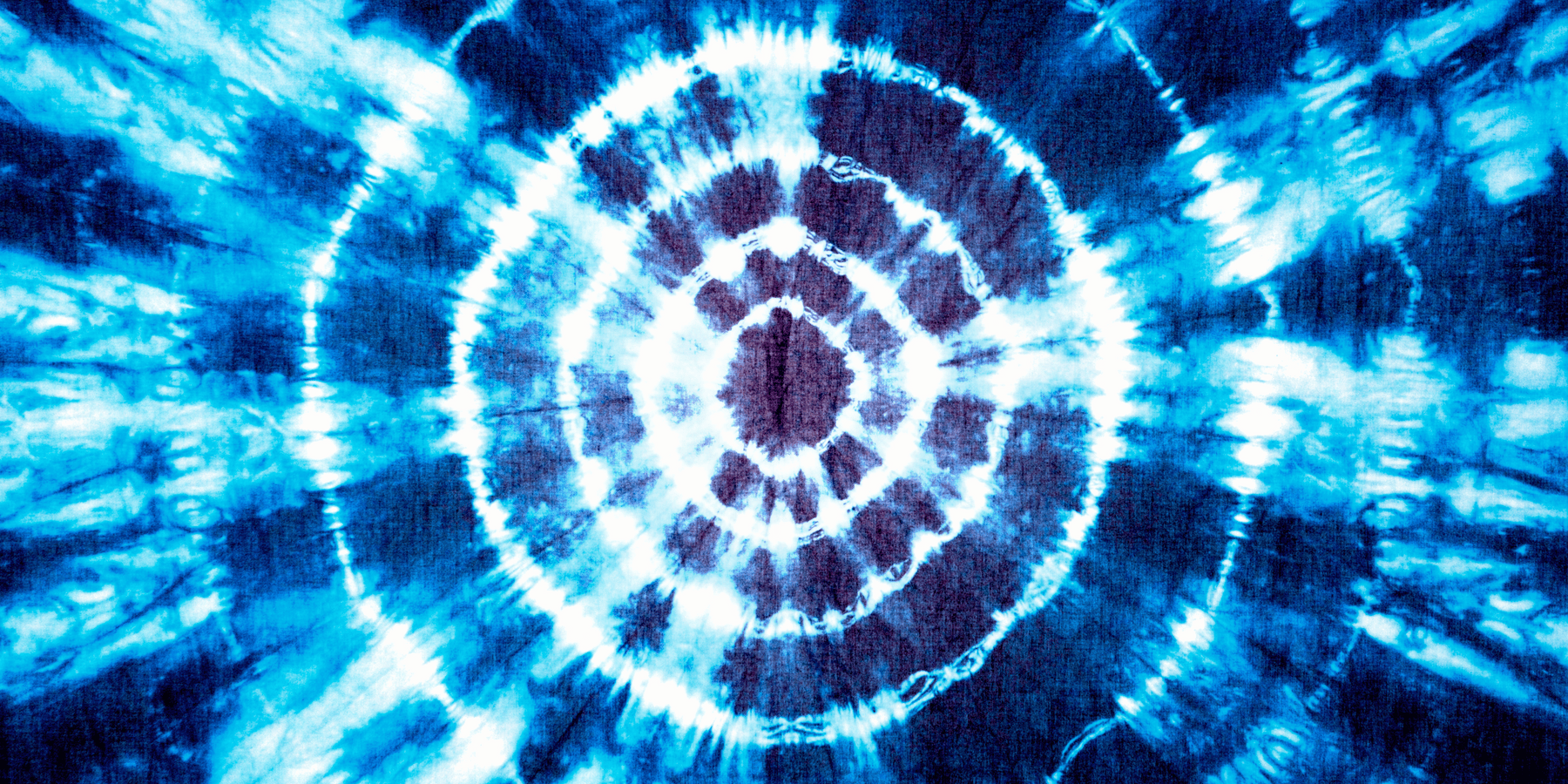 Add bold color with easy-to-use fabric dyes!