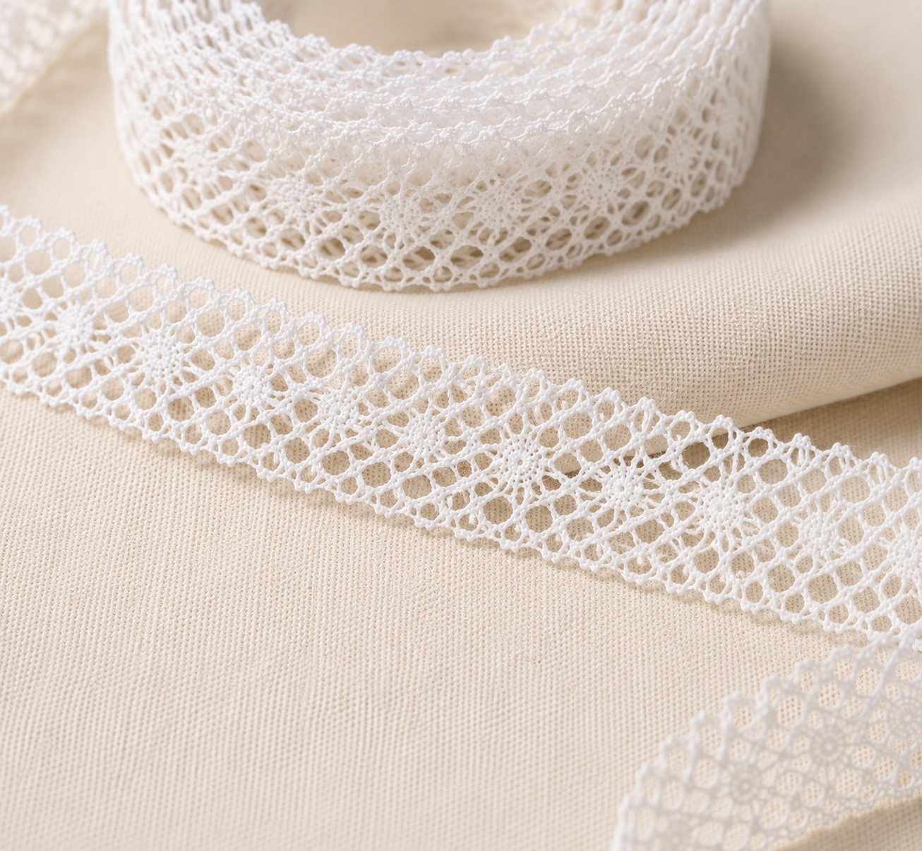 Cluny Lace in Bulk