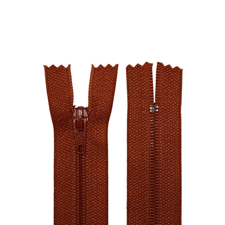 Avanti 100% Polyester Zippers for Tailor Sewing Crafts,  5 inch (13 cm),  Bag of 25 pcs (41 colors)