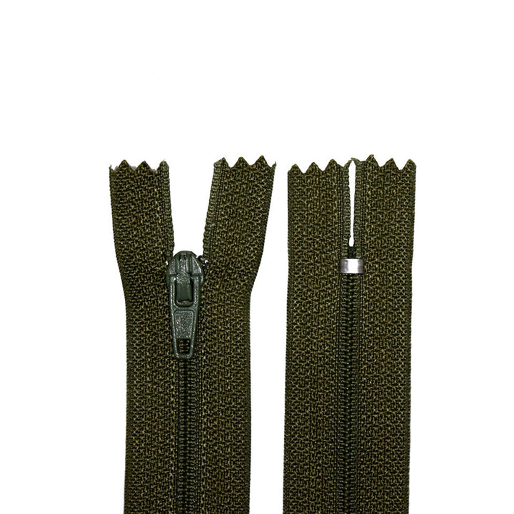 Avanti 100% Polyester Zippers for Tailor Sewing Crafts, 16 inch (40 cm),  Bag of 25 pcs (40 colors)