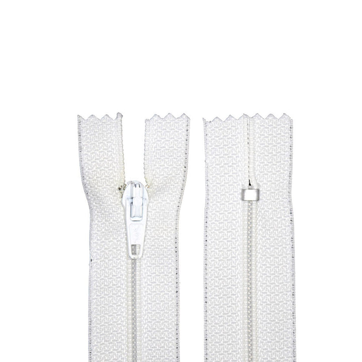 Avanti 100% Polyester Zippers for Tailor Sewing Crafts,  9 inch (23 cm),  Bag of 25 pcs (39 colors)
