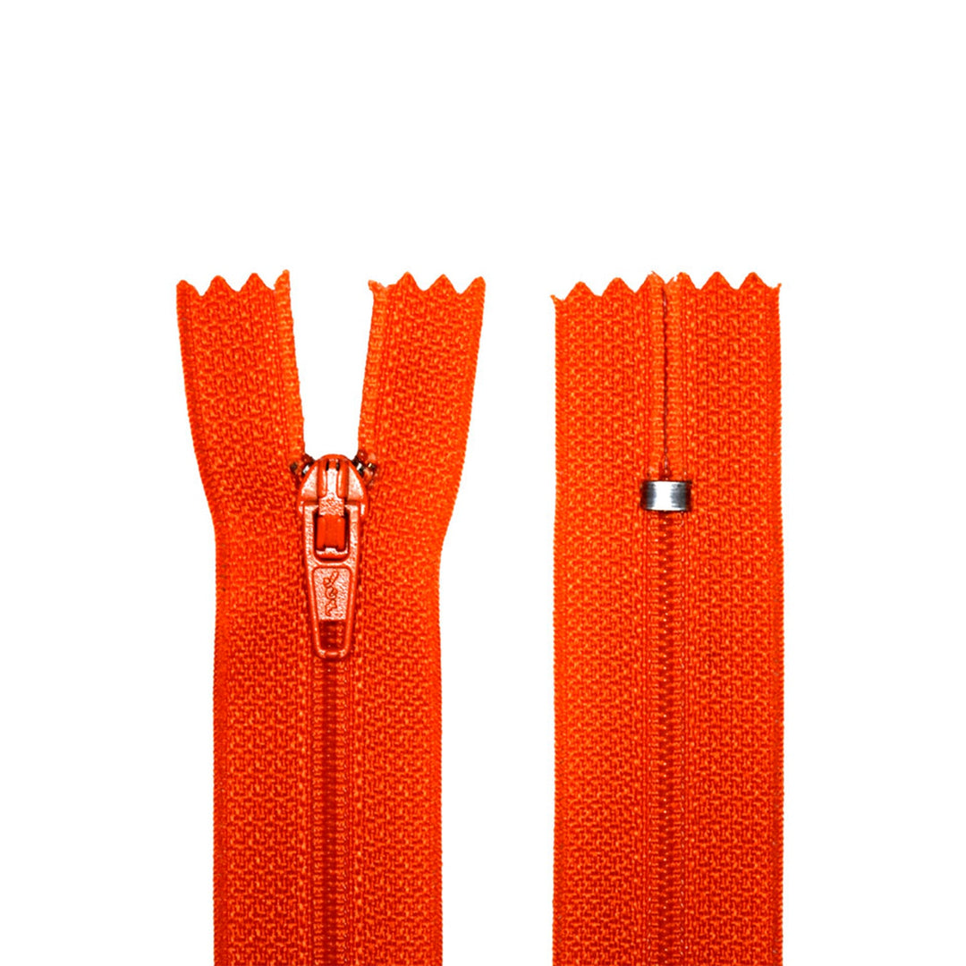 Avanti 100% Polyester Zippers for Tailor Sewing Crafts,  9 inch (23 cm),  Bag of 25 pcs (39 colors)