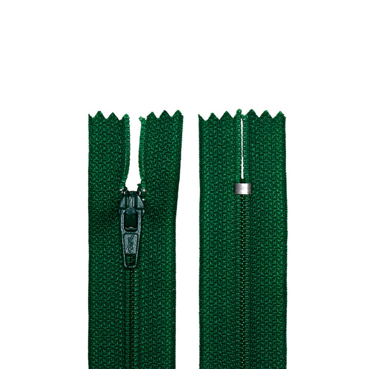 Avanti 100% Polyester Zippers for Tailor Sewing Crafts,  9 inch (23 cm),  Bag of 25 pcs (39 colors)