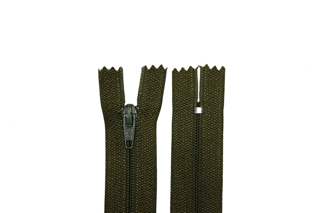 100% Nylon Zippers for Sewing Crafts, 16" inch, 1 Piece, Variety Colors, 6-Pack