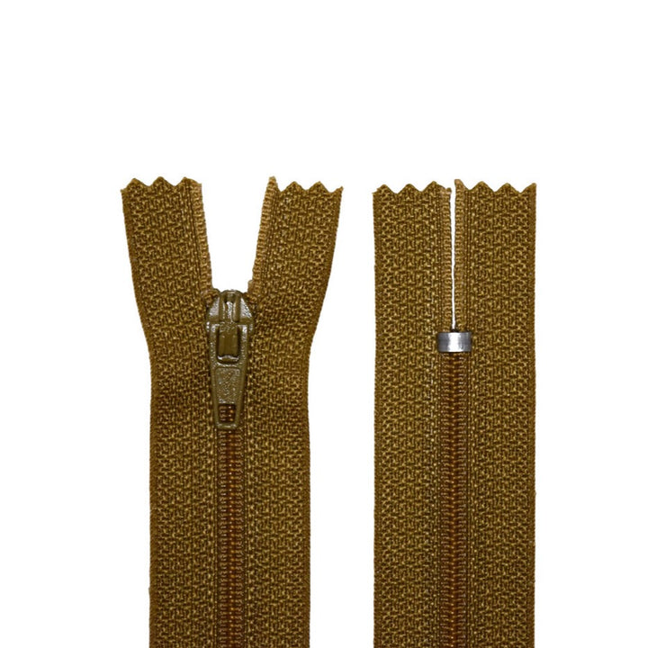 Avanti 100% Polyester Zippers for Tailor Sewing Crafts,  9 inch (23 cm),  Bag of 25 pcs (39 colors)