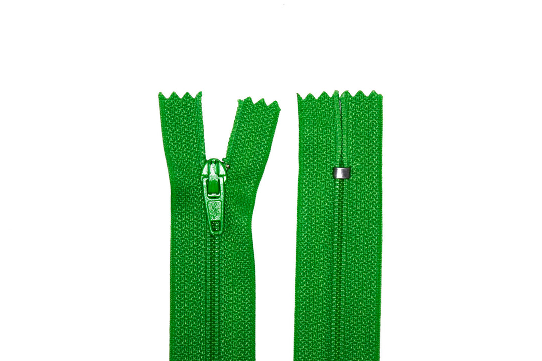 100% Nylon Zippers for Sewing Crafts, 22" inch, 1 Piece, Variety Colors