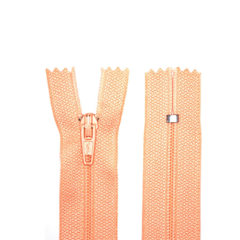 Avanti 100% Polyester Zippers for Tailor Sewing Crafts,  9 inch (23 cm),  Bag of 25 pcs (39 colors)