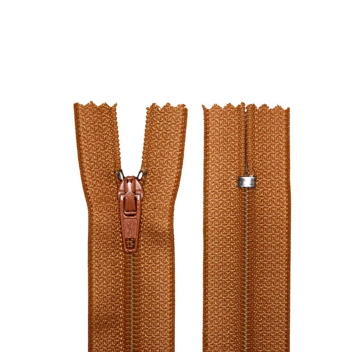 Avanti 100% Polyester Zippers for Tailor Sewing Crafts,  9 inch (23 cm),  Bag of 25 pcs (39 colors)