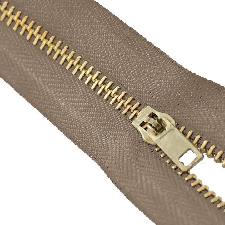 Avanti , Brass Zippers Closed-End , Metal Zipper in Gold , Variety of Ribbon Color , Gold Brass Tooth/Head , 9" inch Size , Number #3 Pack of 25